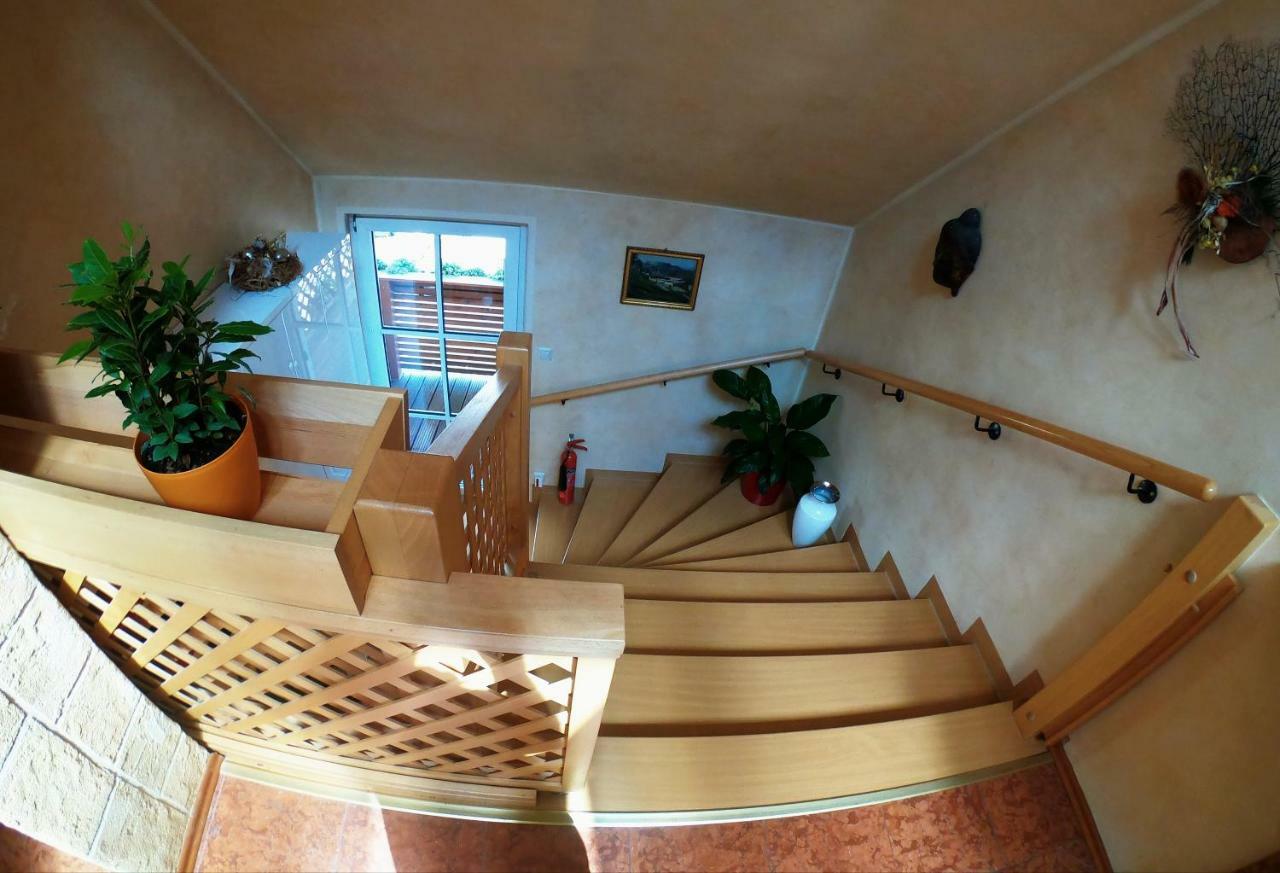 Purer Luxus in Zwickau Planitz - Exklusive Ferienwohnung für bis zu 10 Personen! Exterior foto